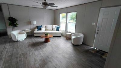 Photo 3 of 7 of home located at 5291 Collins Rd., #41 Jacksonville, FL 32244