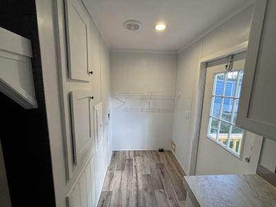 Photo 5 of 7 of home located at 5291 Collins Rd., #41 Jacksonville, FL 32244