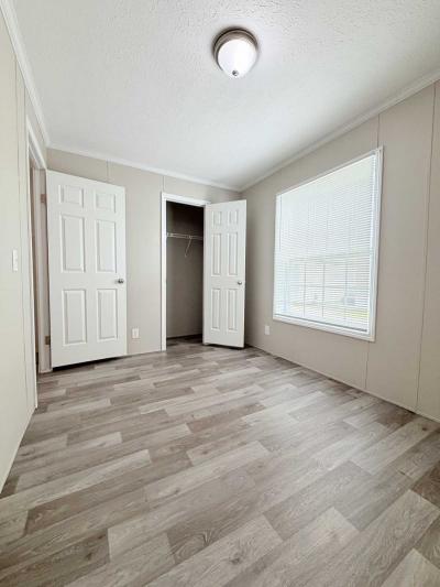 Photo 5 of 8 of home located at 4000 E 134th Street #N421 Chicago, IL 60633