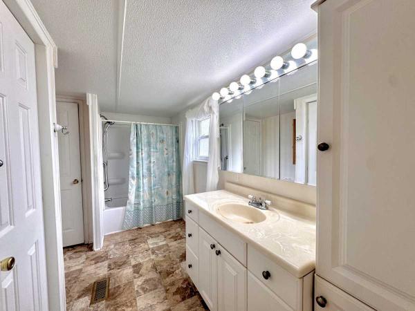 1992 Clayton Double Wide Manufactured Home