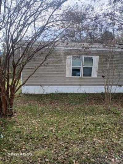 Photo 2 of 17 of home located at 61 Cumberland Oaks Drive Monticello, KY 42633