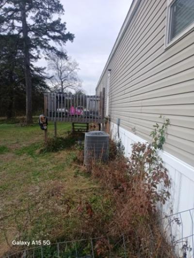 Photo 3 of 17 of home located at 61 Cumberland Oaks Drive Monticello, KY 42633