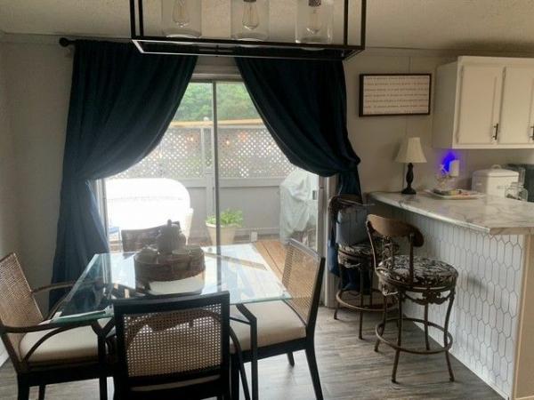 2000  Mobile Home For Sale