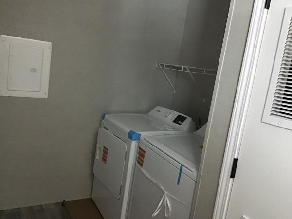 2025 Champion RAP1666H32085 Mobile Home