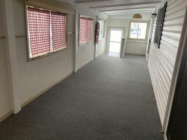 1989 Schult Cedar Knoll Manufactured Home