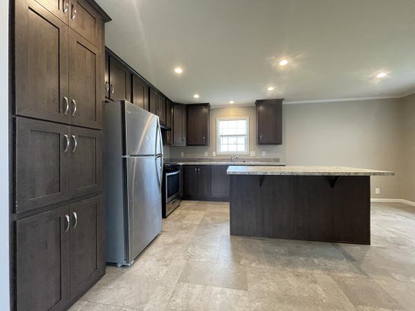 2020 Champion RA2856205 Mobile Home