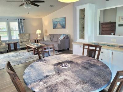 Photo 5 of 20 of home located at 41074 Bream Cir Zephyrhills, FL 33540