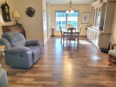 Photo 5 of 20 of home located at 5945 Benz Pl Zephyrhills, FL 33540