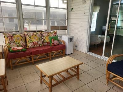 Photo 4 of 21 of home located at 339 Ashley Drive Haines City, FL 33844