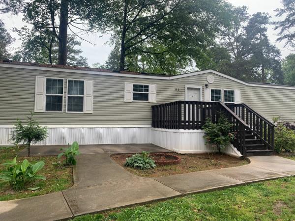 Photo 1 of 2 of home located at 152 York Road Marietta, GA 30008