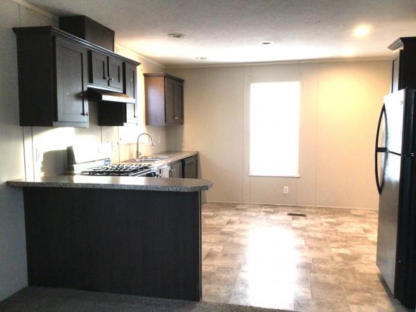 2018 Champion RA1456202 Mobile Home