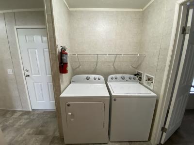 Mobile Home at 632 Cour Renee Warren, MI 48091