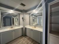 1982 SCHU HS Mobile Home