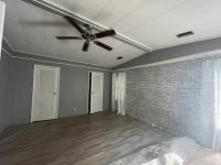 1982 SCHU HS Mobile Home