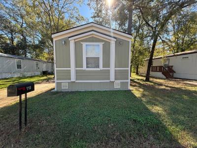 Photo 3 of 28 of home located at 118 E. Semands #Es118 Conroe, TX 77301