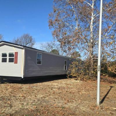 Photo 2 of 8 of home located at 116 Cardinal Ave Raeford, NC 28376