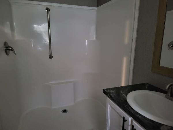 2022 76CEJ16663AH15  Home