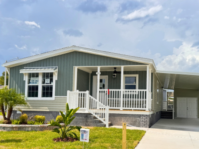 Photo 1 of 14 of home located at 819 SE Rowan Court Crystal River, FL 34429