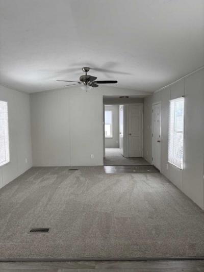 Photo 2 of 9 of home located at 43483 Normandy Ave #638 Sterling Heights, MI 48314