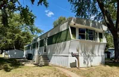 Photo 2 of 7 of home located at 5201 Delta Drive Indianapolis, IN 46241