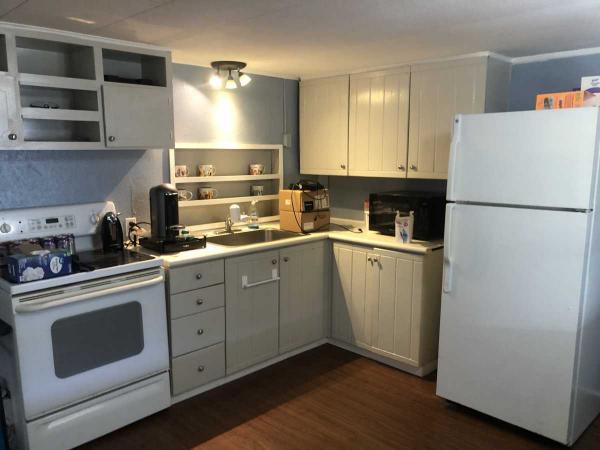 1968 2BR/1BA Mobile Home