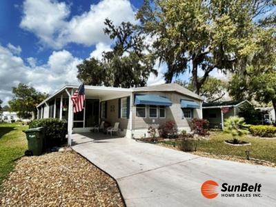 Photo 2 of 54 of home located at 1900 NW 46th Avenue Lot 296 Ocala, FL 34482