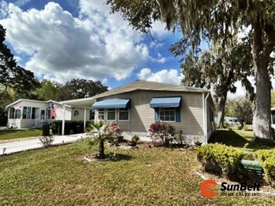 Photo 3 of 54 of home located at 1900 NW 46th Avenue Lot 296 Ocala, FL 34482