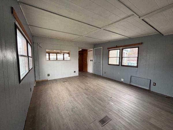 1979 Windsor Manufactured Home