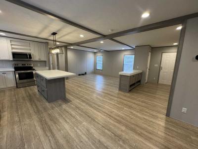 Photo 3 of 14 of home located at 66 Enterprise Drive Fairview, NC 28730