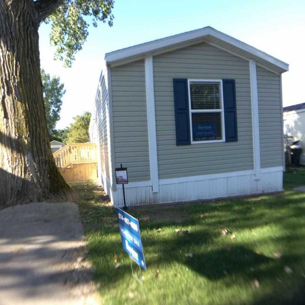 Photo 1 of 2 of home located at 509 Railside Dr #189 Syracuse, IN 46567