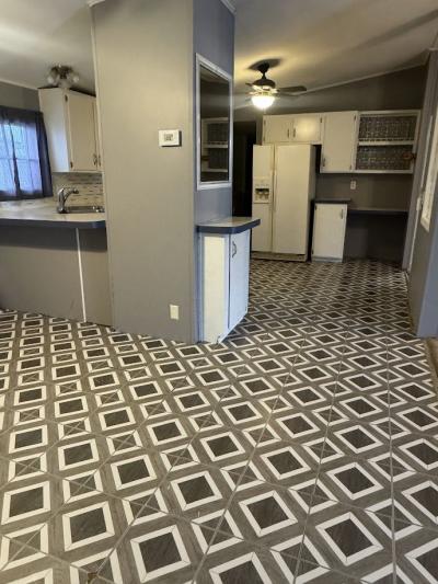 Photo 5 of 13 of home located at 25121 S Aztec Circle Flat Rock, MI 48134