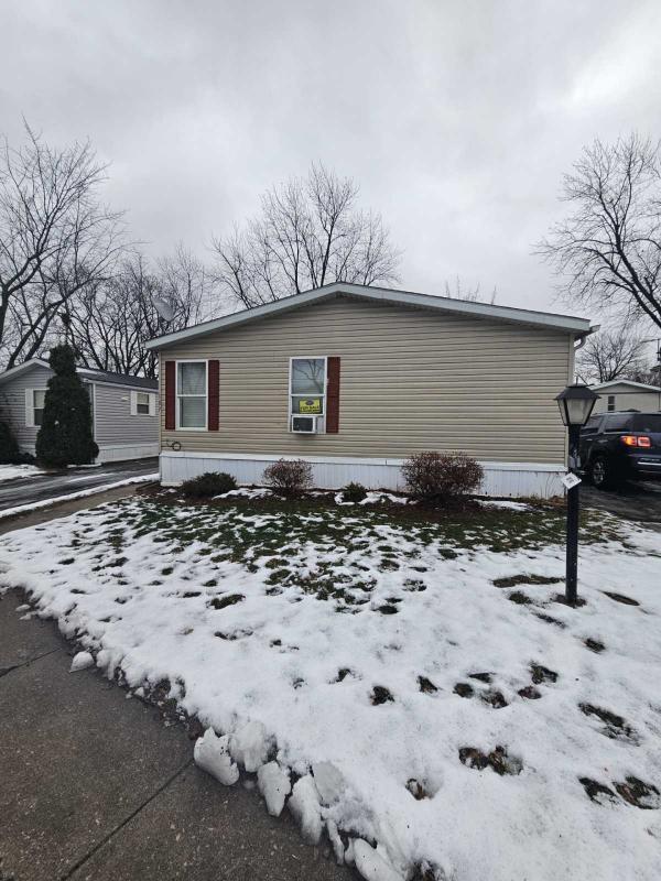 2000 Schult Mobile Home For Sale