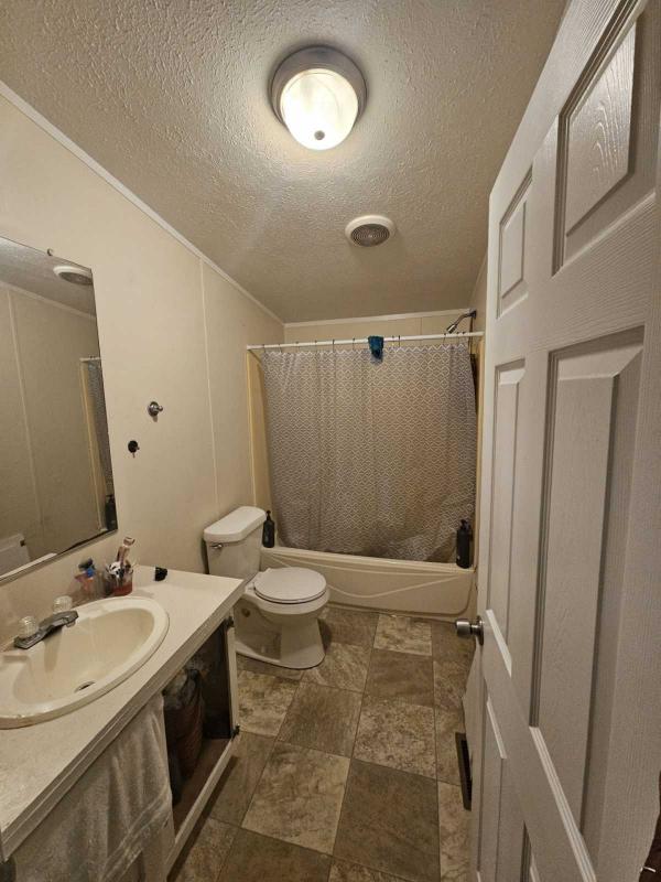 2000 Schult Manufactured Home