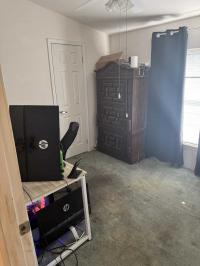 2005 Champion Wellington Manor Mobile Home