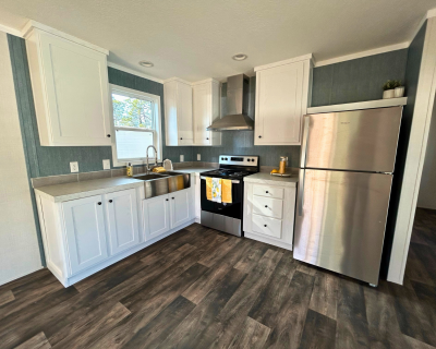 Photo 4 of 8 of home located at 2777 Cathedral Dr. Lot 302 Tallahassee, FL 32310