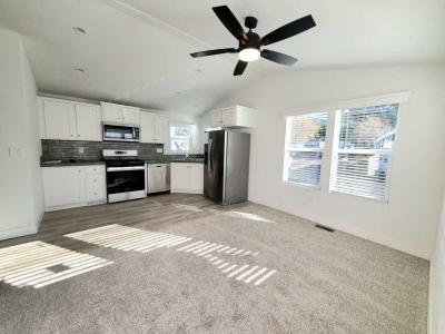 Photo 4 of 13 of home located at 8100 Foothill Blvd #3 Sunland, CA 91040