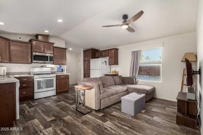 Photo 5 of 20 of home located at 16225 N Cave Creek Rd 85 Phoenix, AZ 85032