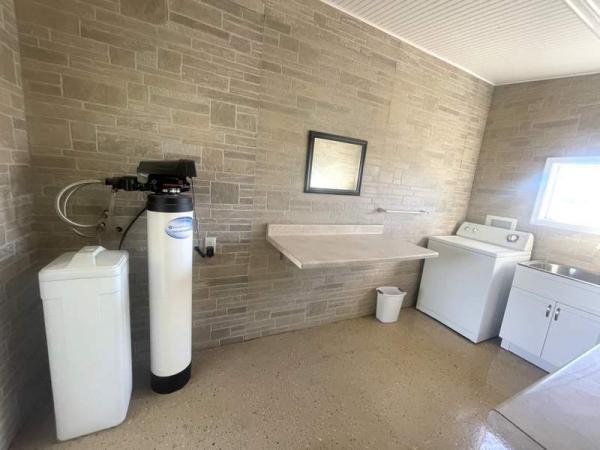 1970 UNK Manufactured Home