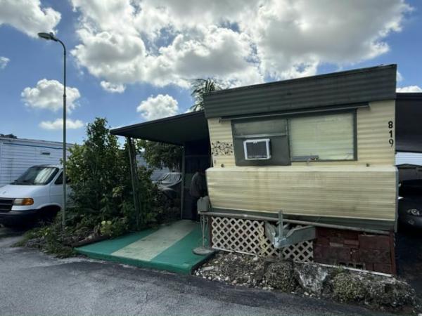 1961 DETRO Manufactured Home