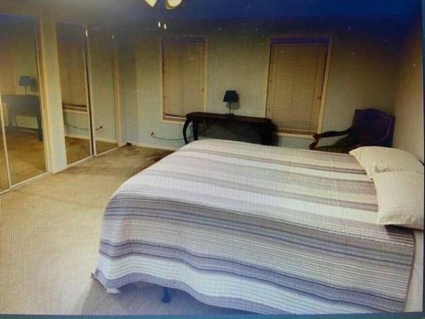 2006 Fleetwood Entertainer Manufactured Home