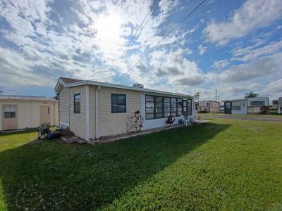 Photo 2 of 8 of home located at 9100 Sr 78 W, Lot 5, Okeechobee, FL 34974