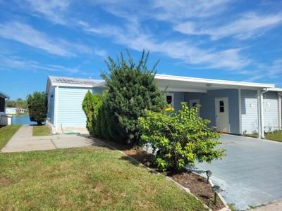 Mobile Home at 6037 Spring Lake Cir Zephyrhills, FL 33540
