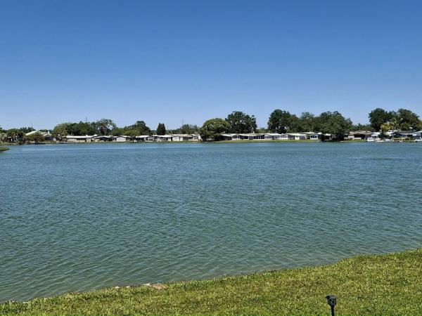 1991 Fleetwood NA Mobile Home