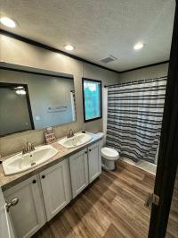 2025 Clayton Homes Inc MIYO Mobile Home