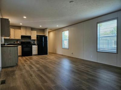 Photo 5 of 10 of home located at 26030 Lori St  #14 Taylor, MI 48180