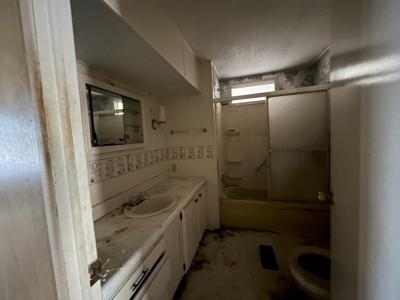 Photo 5 of 12 of home located at 191 Lakeview Drive Leesburg, FL 34788