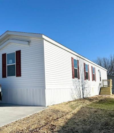 Photo 2 of 22 of home located at 52436 Winston Court #209 Chesterfield, MI 48051