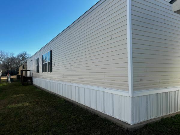 2017 CMH Manufacturing Inc.  Home