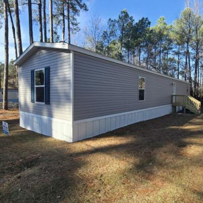 Photo 3 of 24 of home located at 116 Joseph Dr. Raeford, NC 28376