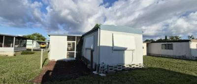 Photo 3 of 8 of home located at 9040 Daniel Avenue Port Richey, FL 34668